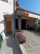 Villa libera su tre lati!