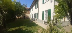casa semindipendente.
