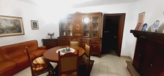 casa semindipendente.
